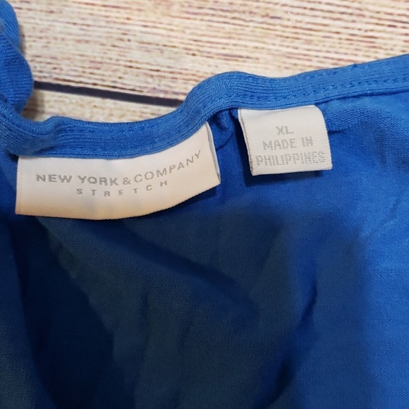 NY & Co Multi-Color Tank - Picture 3 of 5